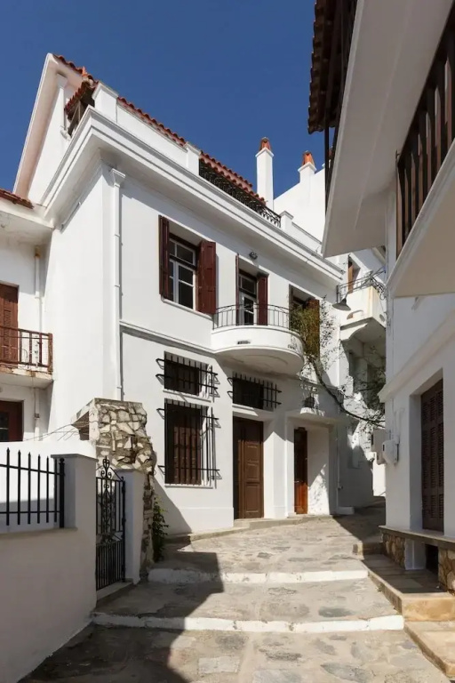 Esperos Apartment in Sporades