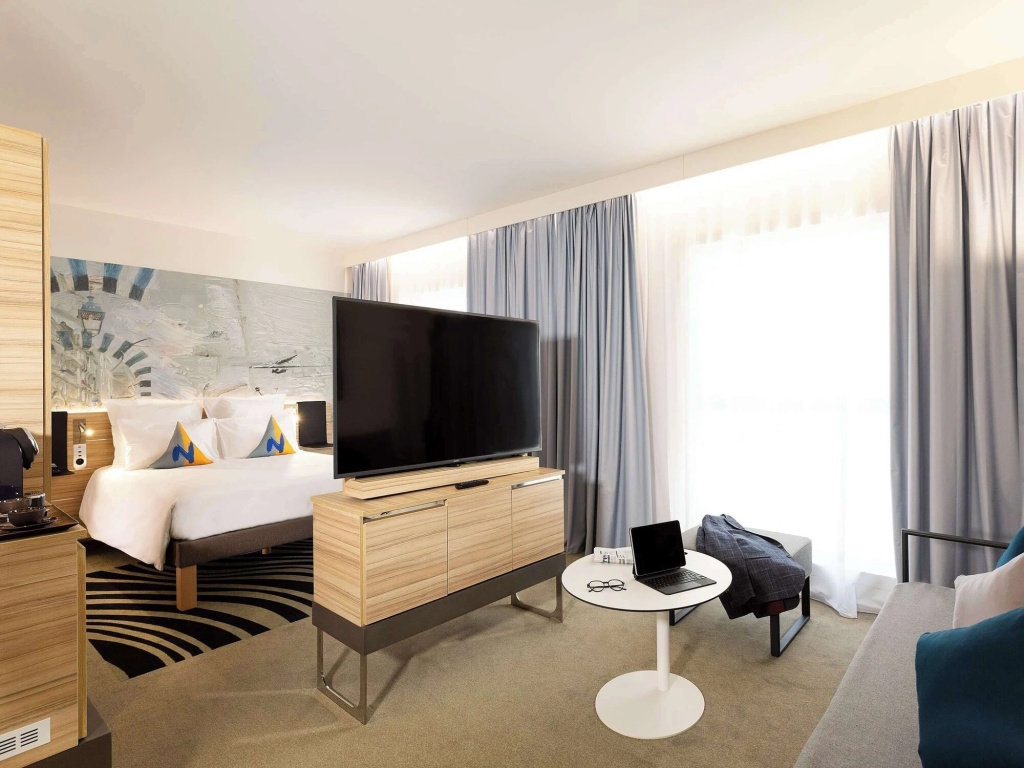 Отель Novotel Tunis Lac в Тунисе