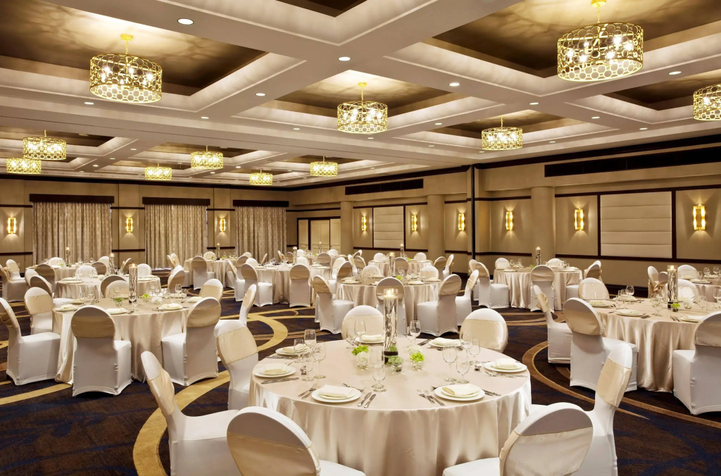 Sheraton LaGuardia East Hotel - Général