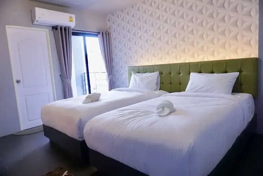 Deluxe Double room (twin beds)