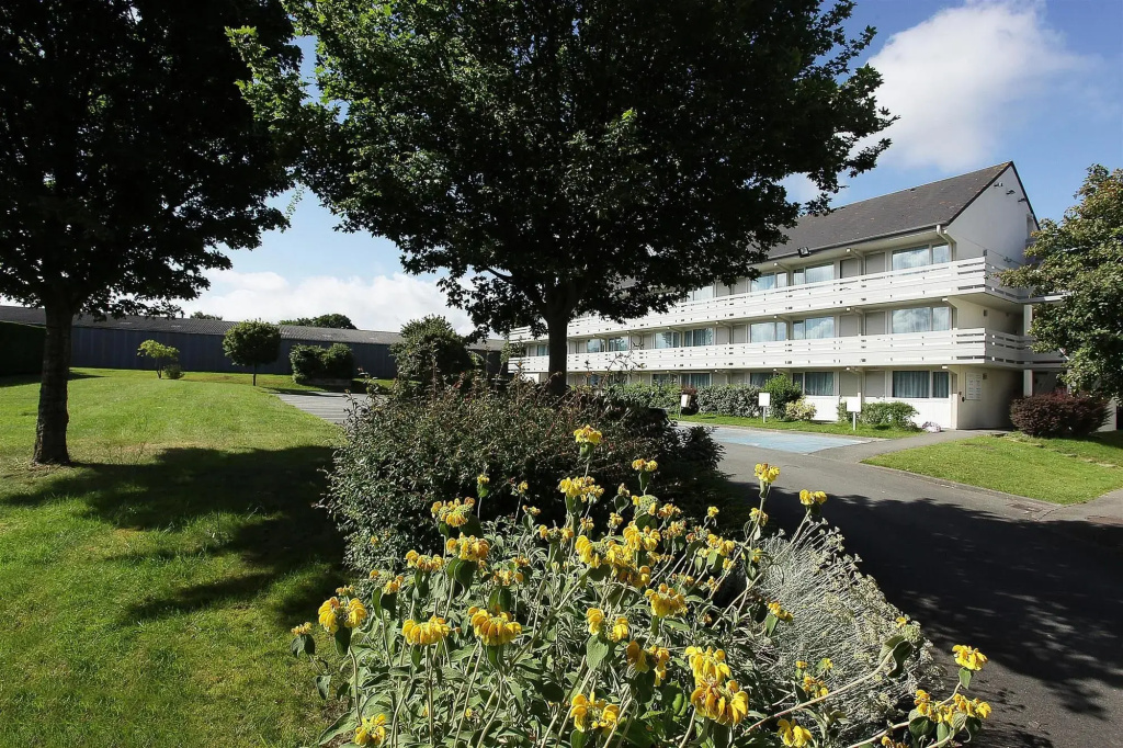 Brit Hotel Confort Dinan Taden - Général