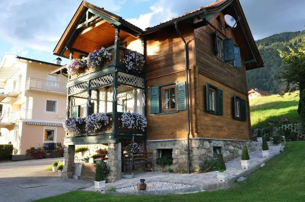 Hotel photo 1