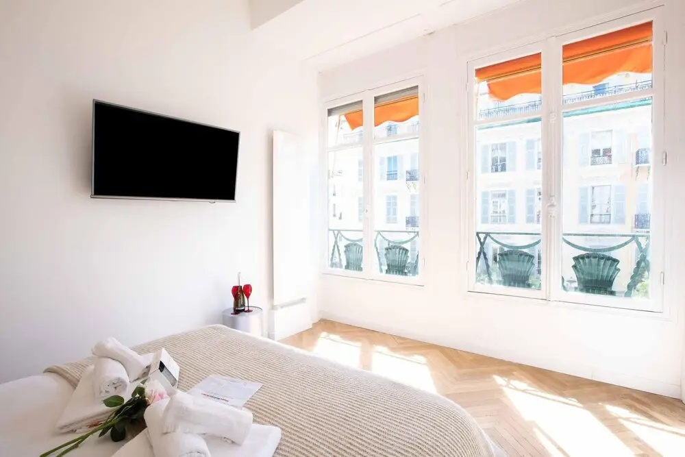 Afficher la photo 6 — Le Magenta in Nice With 1 Bedrooms and 1 Bathrooms