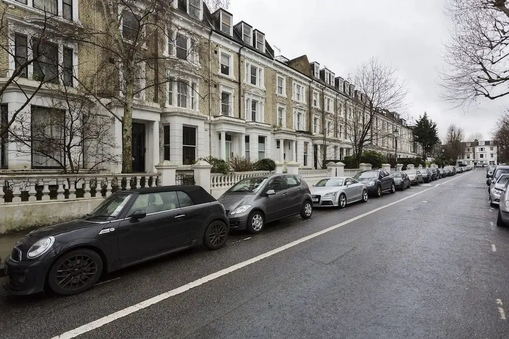Holland Park Style