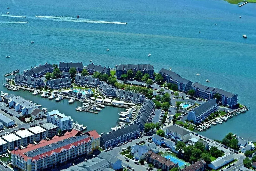Harbour Island 103l 2 Bedroom Condo
