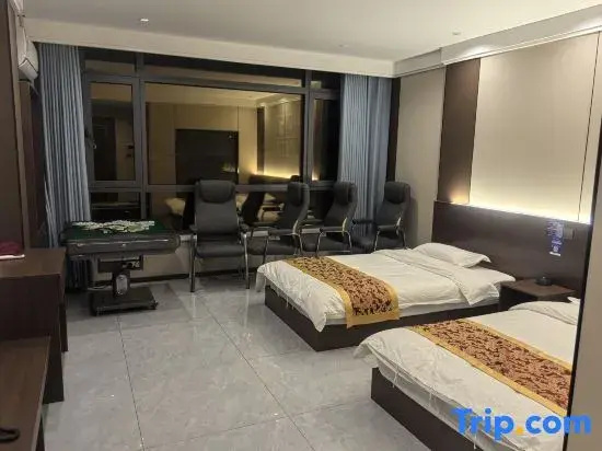 Double Suite (full double bed)