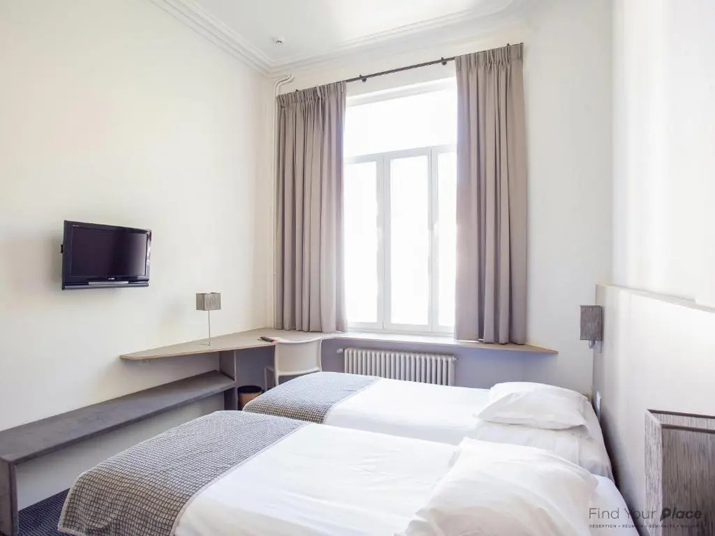 Double room (twin beds)