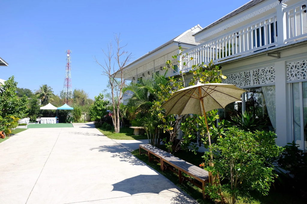 Hotel photo 12