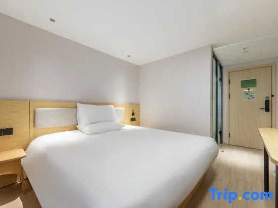 Superior Double room (full double bed)