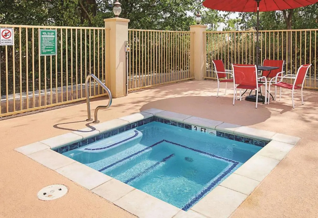 La Quinta Inn & Suites by Wyndham Dallas - Hutchins - Chambres