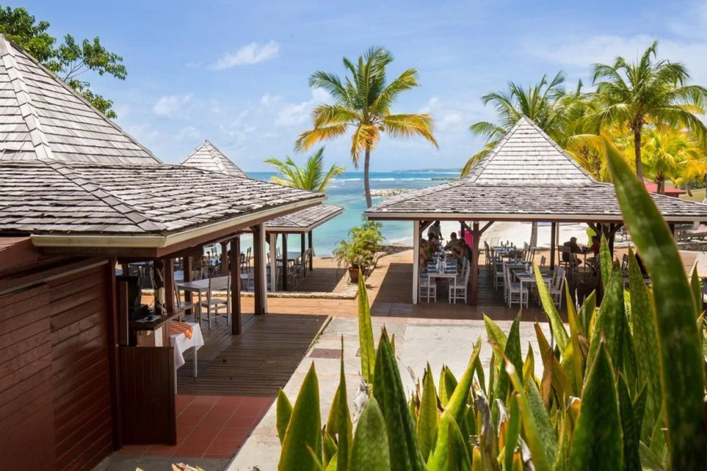 Beach & Waterfront