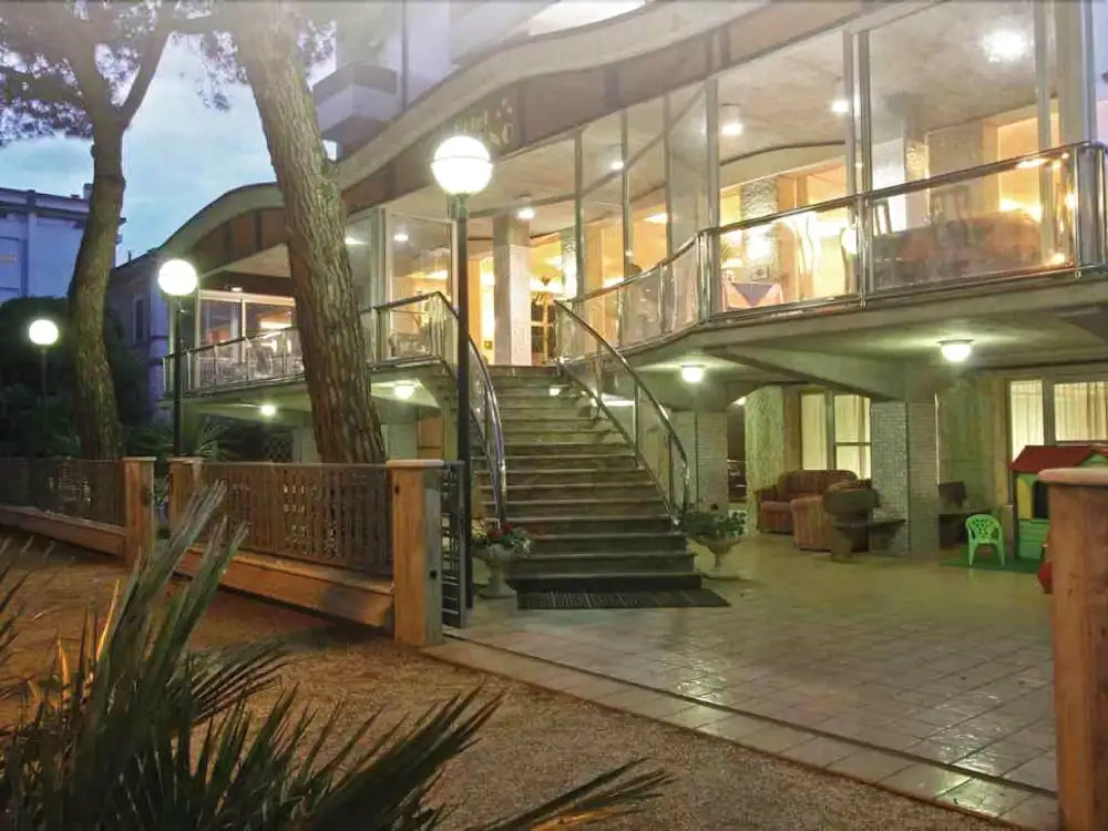 Hotel photo 15