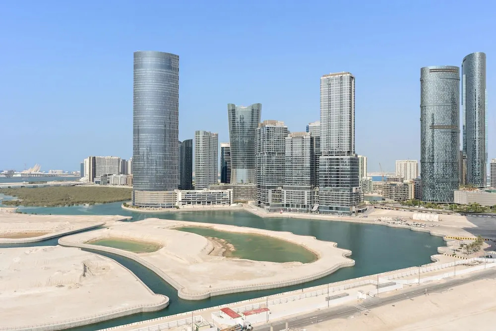 Silkhaus 1BR Prime Spot at Julphar in Reem Island