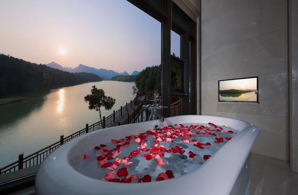 Balcony & Terrace