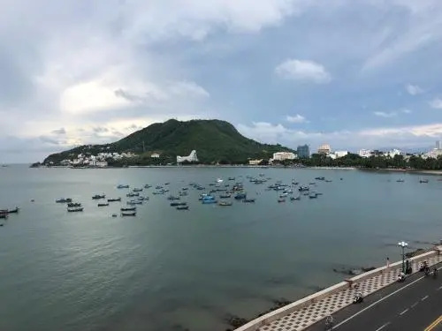Beach & Waterfront