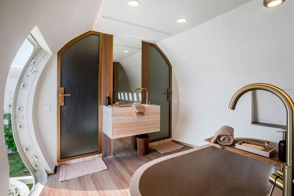 Private Jet Villa