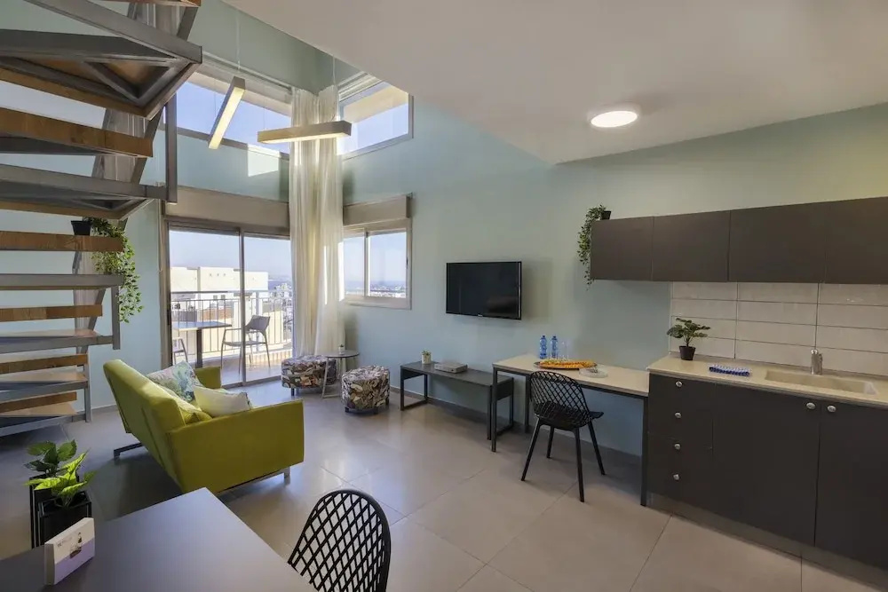 Apartment with balcony