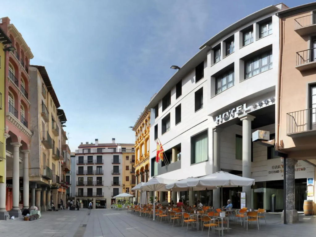 Grand Hotel Ciudad De Barbastro - Général