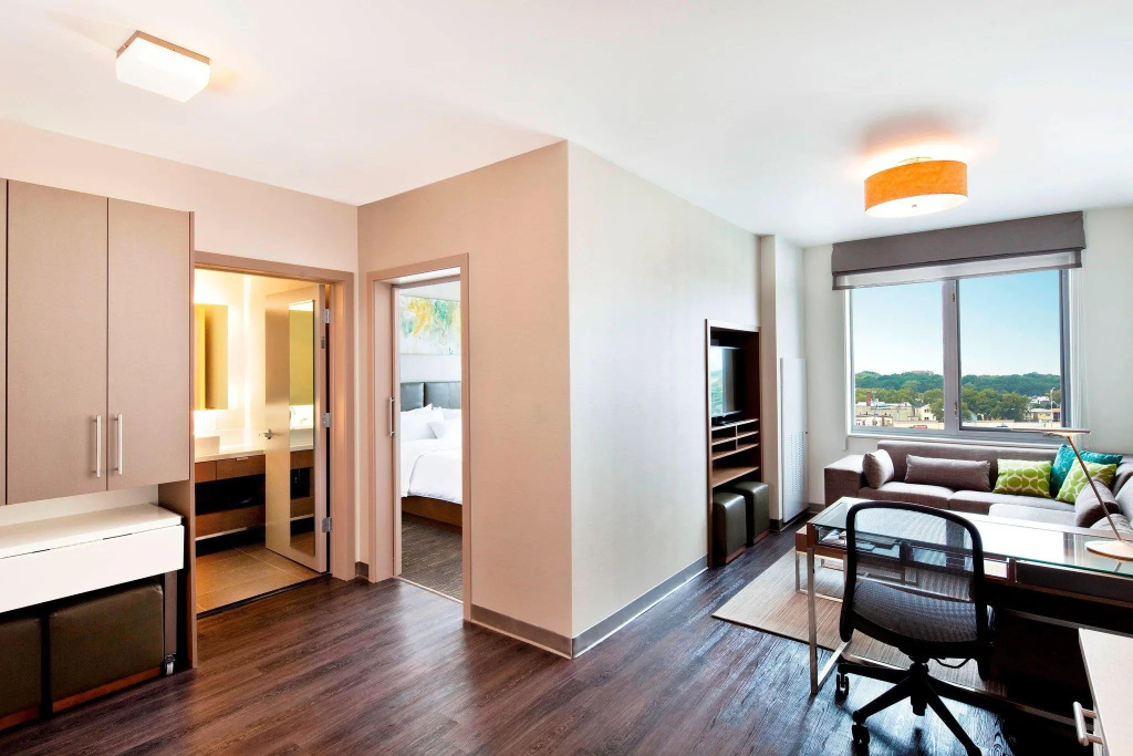 1 Bedroom Double Suite (full double bed)