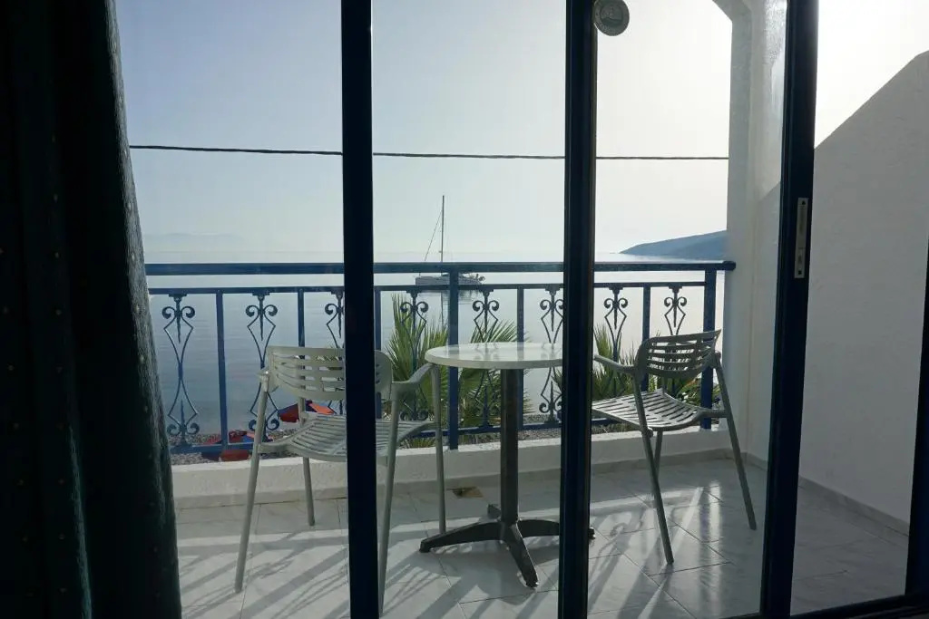 Balcony & Terrace