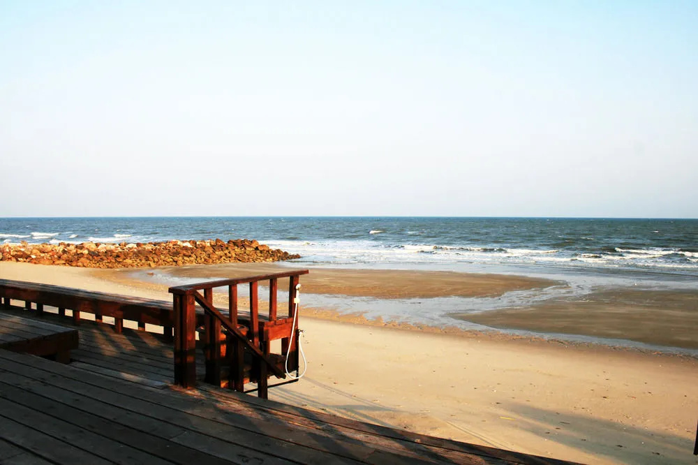 Beach & Waterfront