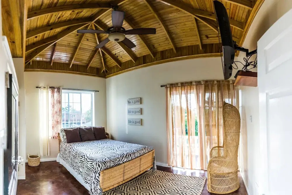 Premier room