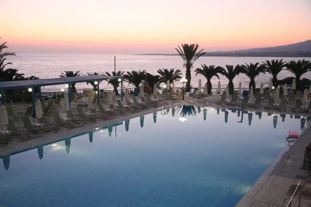 Queen's Bay Hotel - Général