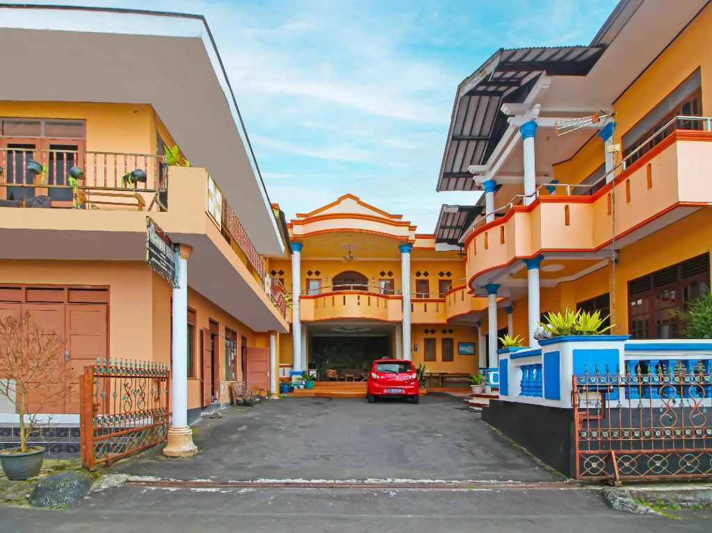 OYO 92631 Hotel Dan Aula Wahyu Sari B