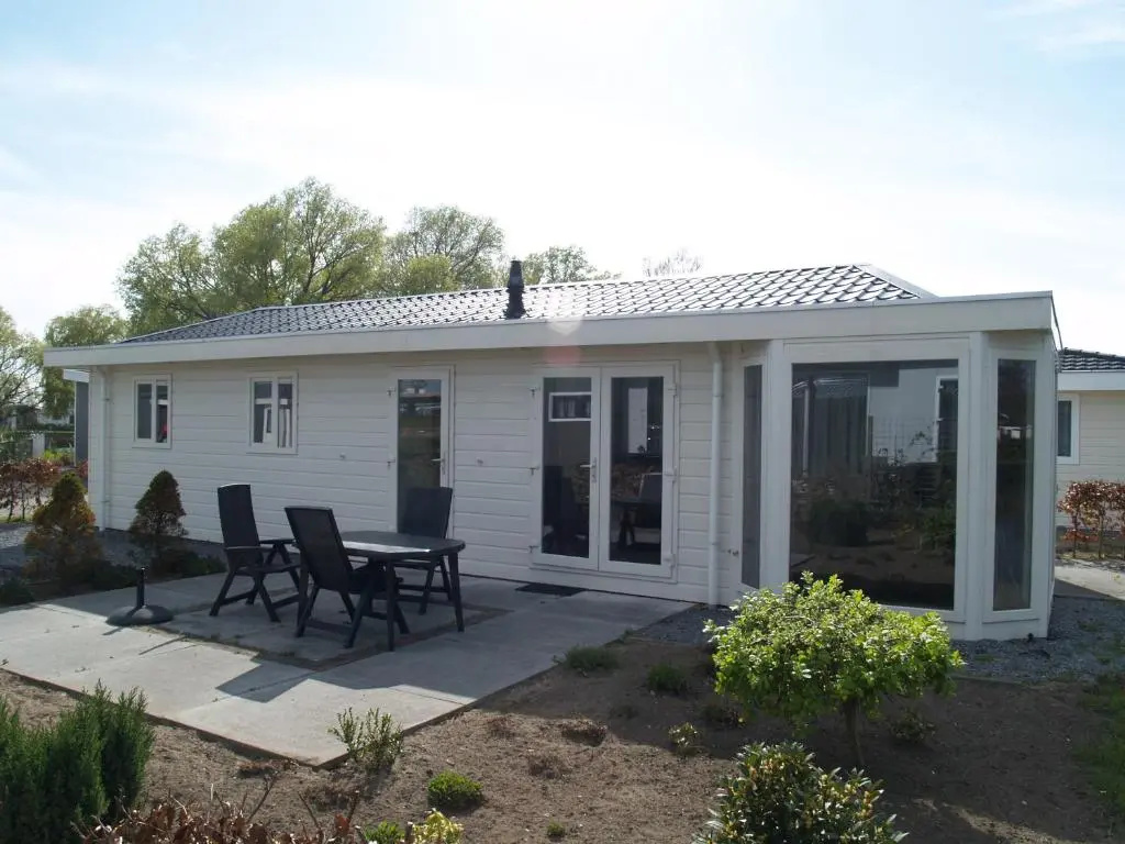 2 Bedrooms Chalet