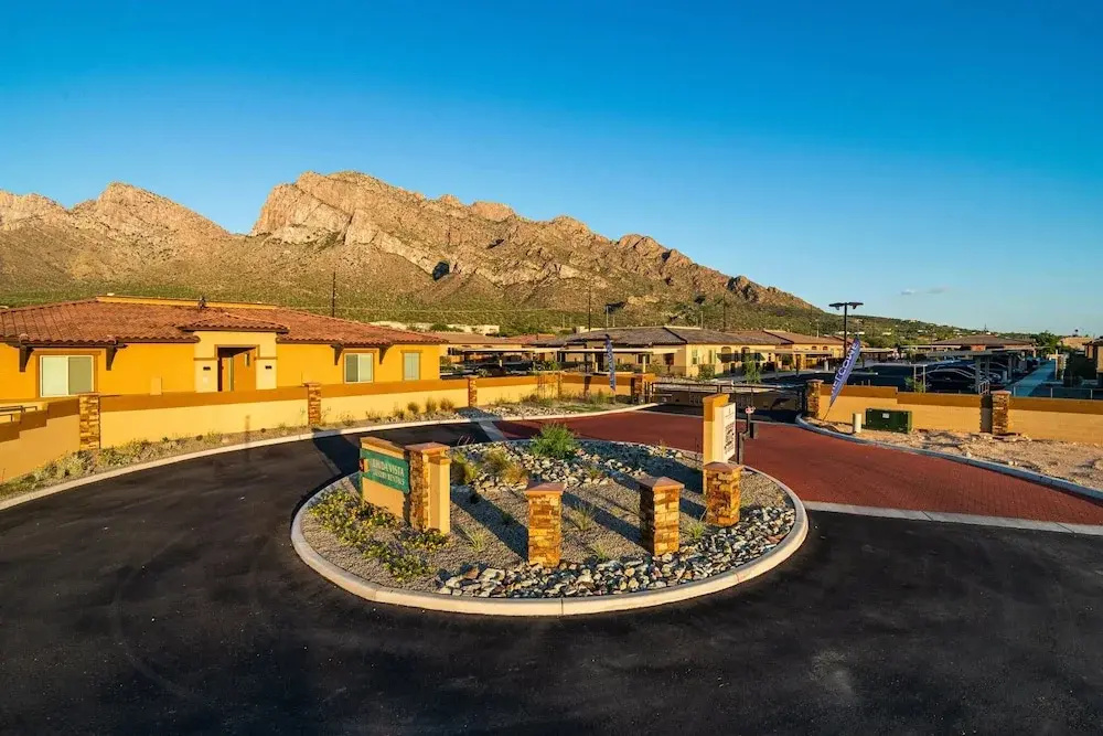 Landing Apartments Oro Valley