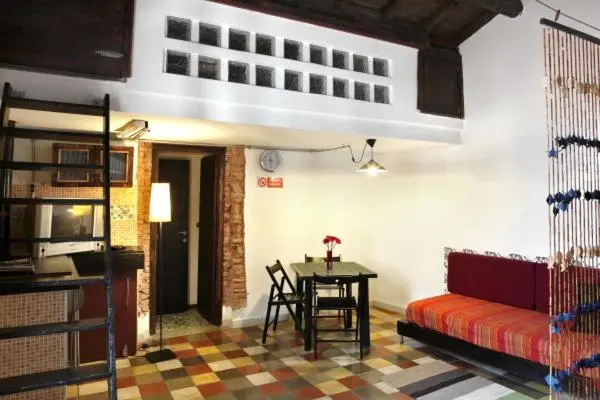 Standard Double room with balcony (twin beds)