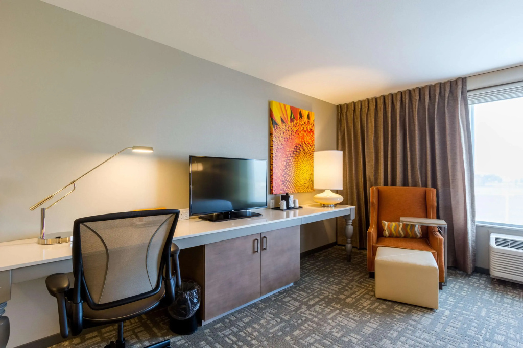 Hilton Garden Inn Salina - фото 6