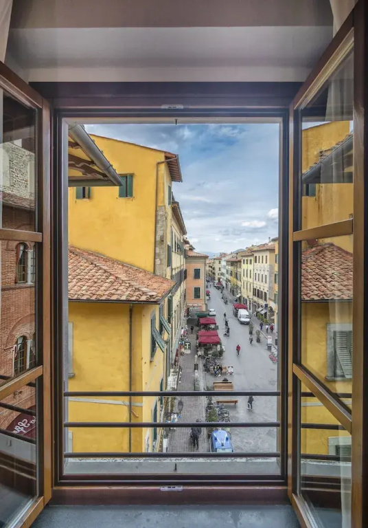 Superior Double room with city view (full double bed)