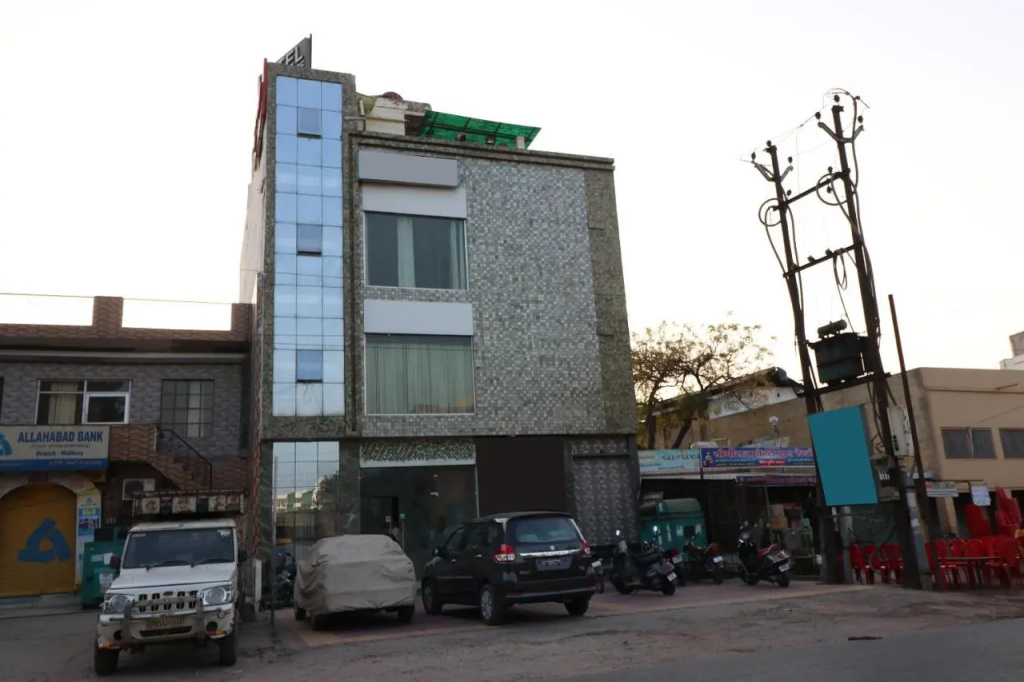 Hotel Ganga Palace