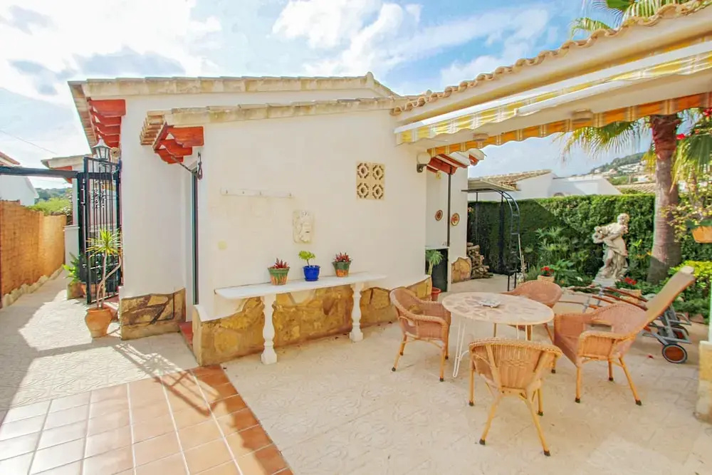 Dina - Mediterranean Bungalow in Moraira