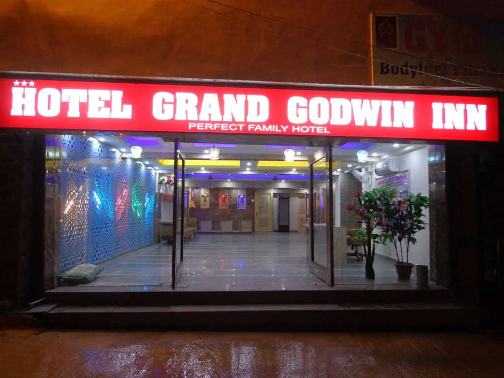 Airport Hotel The Paramont - Général