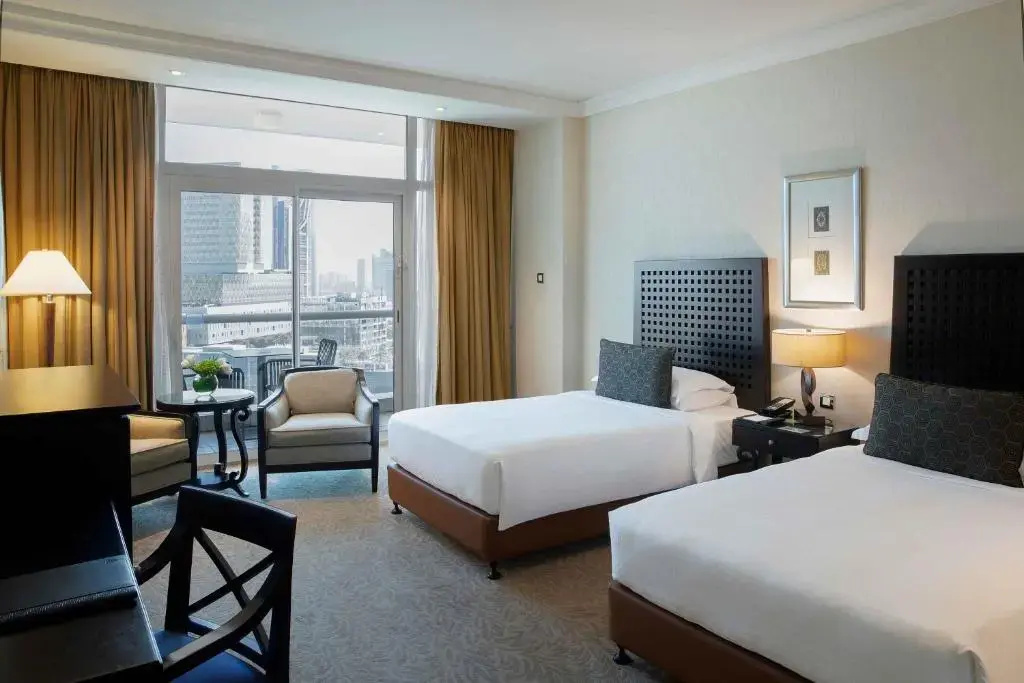 Beach Rotana Hotel - Chambres
