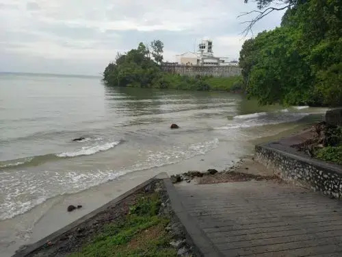 Beach & Waterfront