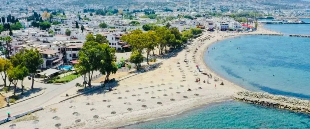 Beach & Waterfront