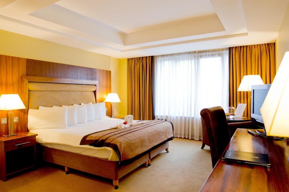Annebrook House Hotel by null