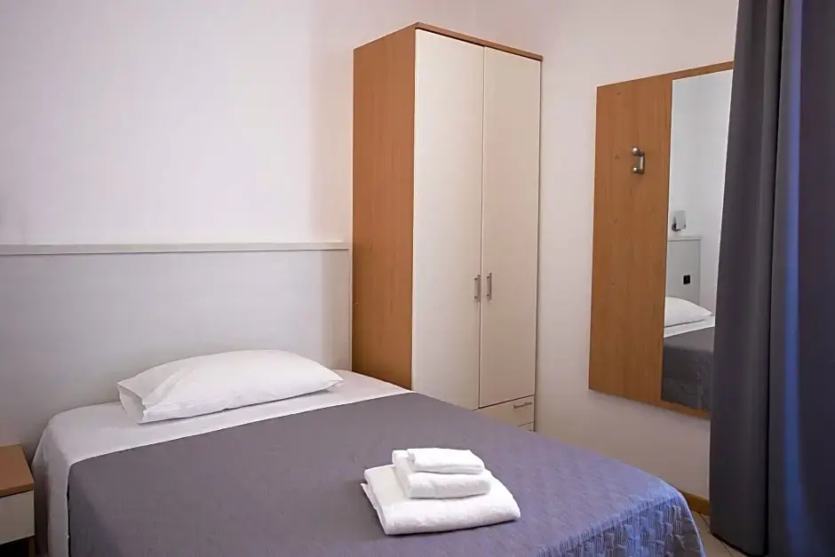 Economy room