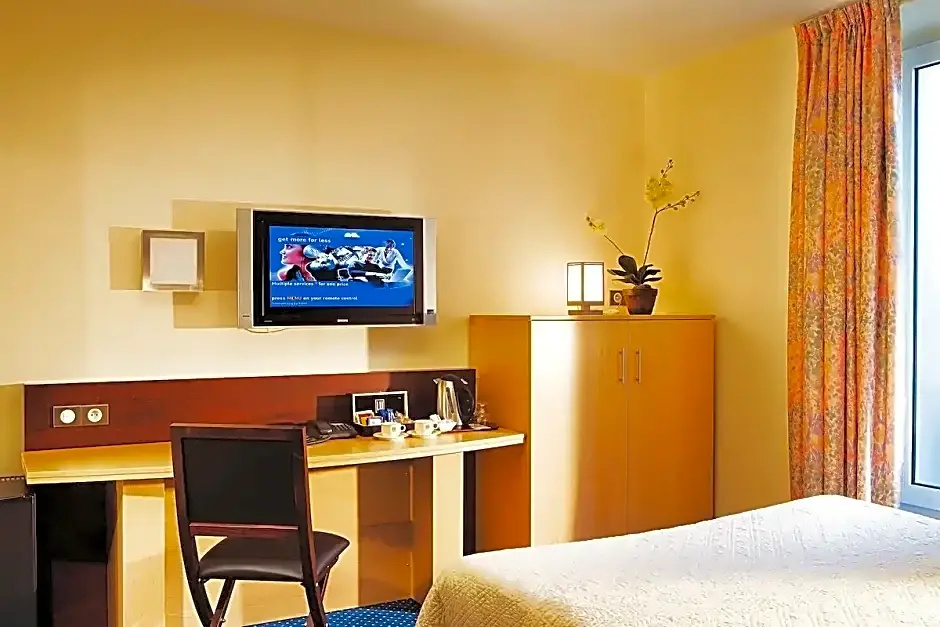 Hôtel Terminus Montparnasse 62