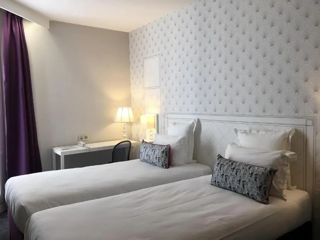 Double room (twin beds)