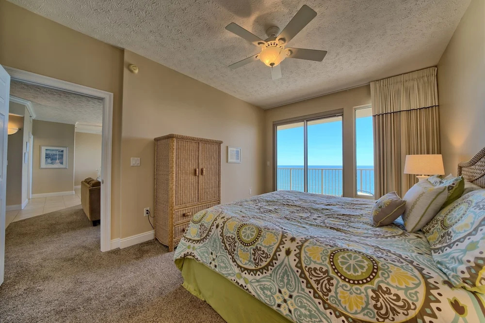 Comfortable High-Rise Condo with Beach Access - Unit 1404 by RedAwning