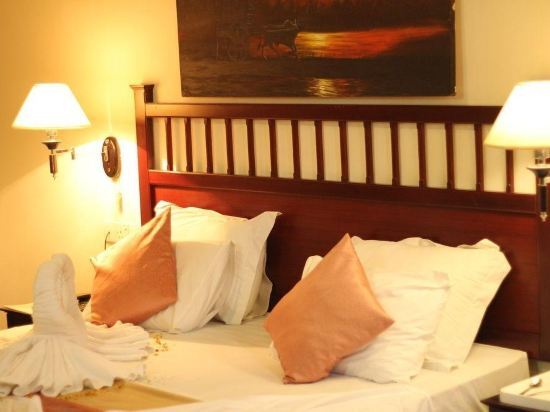 Hotel Janaki
