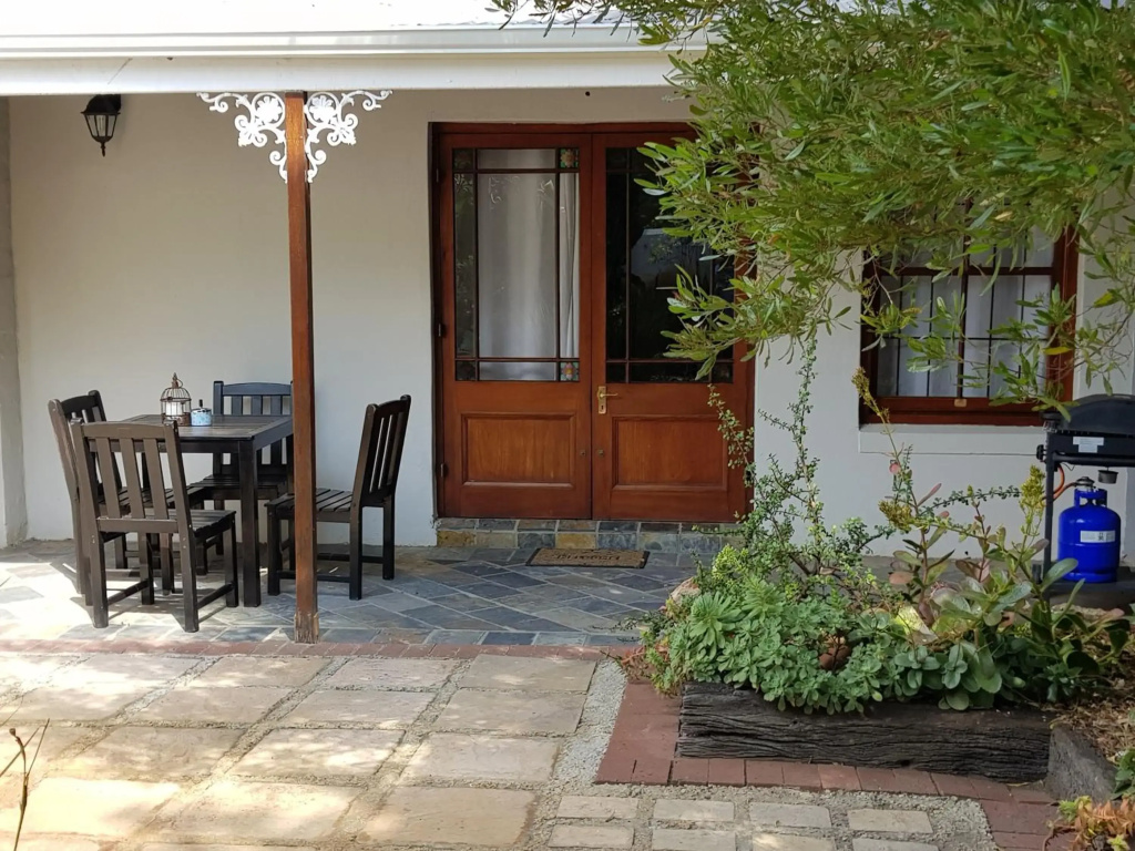 Hemel en Aarde Village Accommodation
