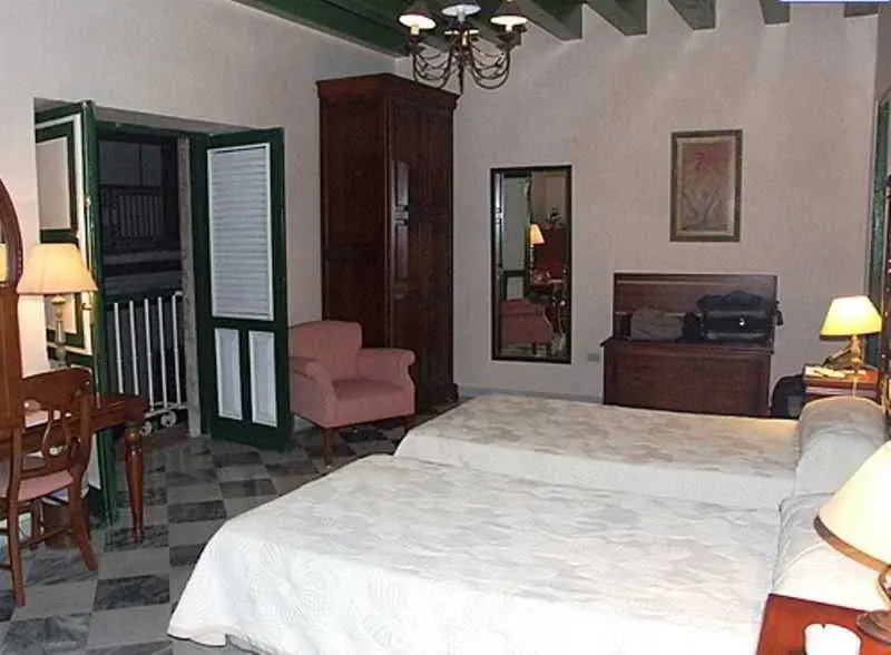 Standard Double room (full double bed)