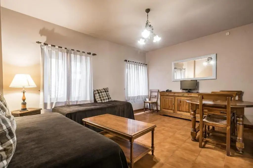Apartaments Serrano - Chambres