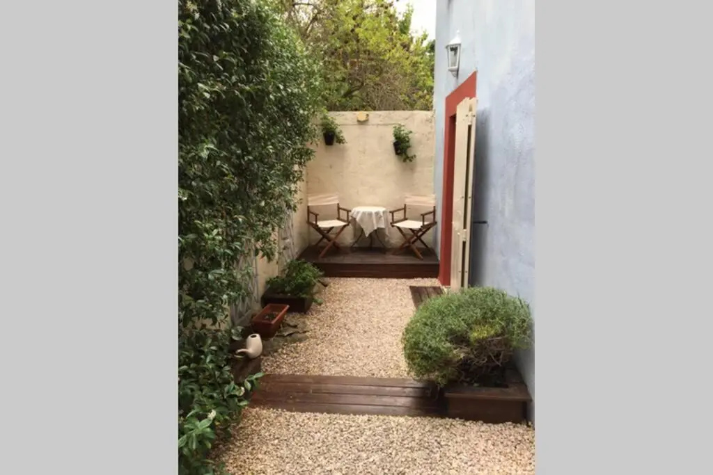 Afficher la photo 6 — Romantic house - entrance to the medieval castle