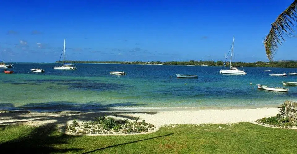 Beach & Waterfront